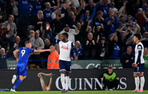 Leicester City vs Tottenham (02:00 – 20/08) | Xem lại trận đấu