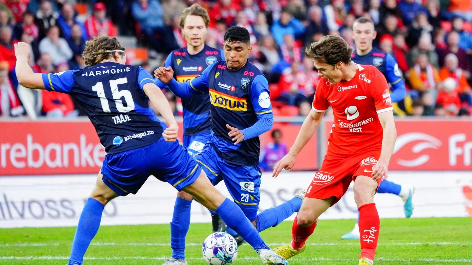 Nhận định soi kèo Brann vs Sandefjord lúc 00h00 ngày 1/7/2025