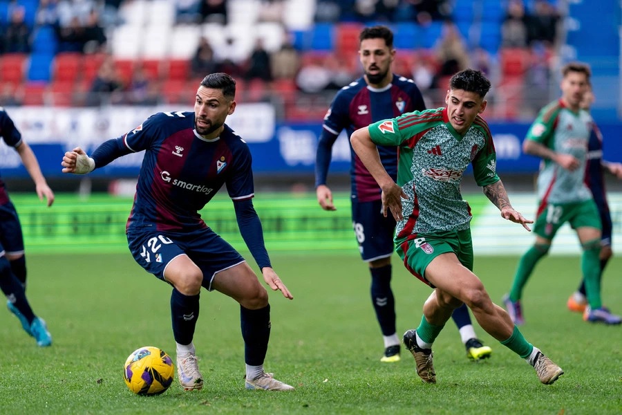 Nhận định soi kèo Eibar vs Granada lúc 0h30 ngày 23/8/2025