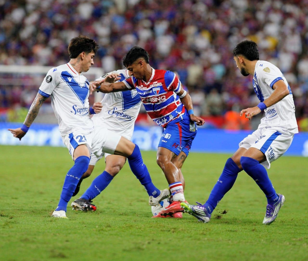 Nhận định soi kèo Velez Sarsfield vs Fortaleza lúc 05h00 ngày 20/8/2025