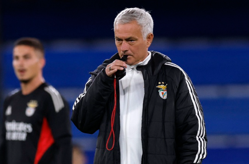 mourinho-tro-lai-stamford-bridge-chelsea-thang-nhoc-va-cdv-goi-nho