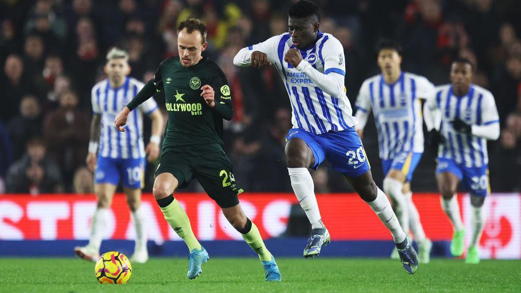 Nhận định soi kèo Brighton vs Brentford 22h00 ngày 22/11/2025